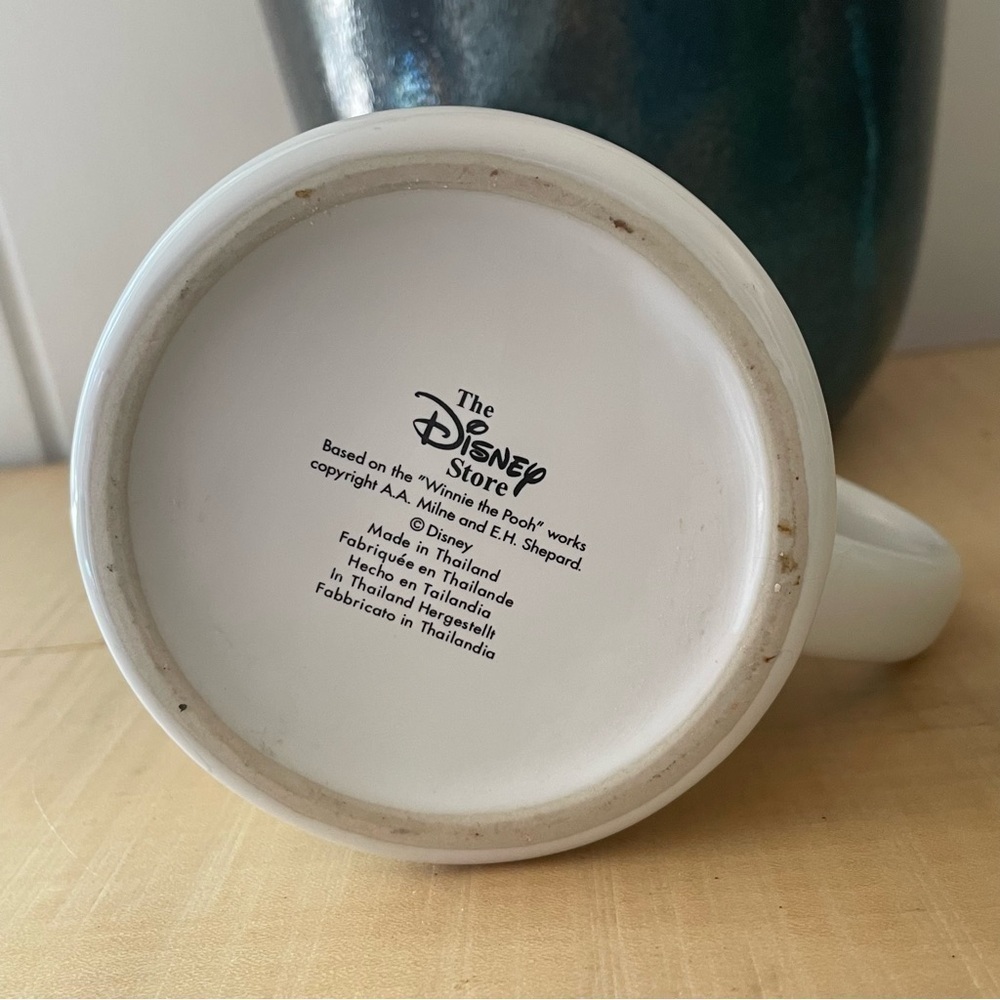 LAST CHANCE Smiling Winnie the Pooh Coffee Mug Disney Ceramic Tea Collectible - Picture 3 of 6